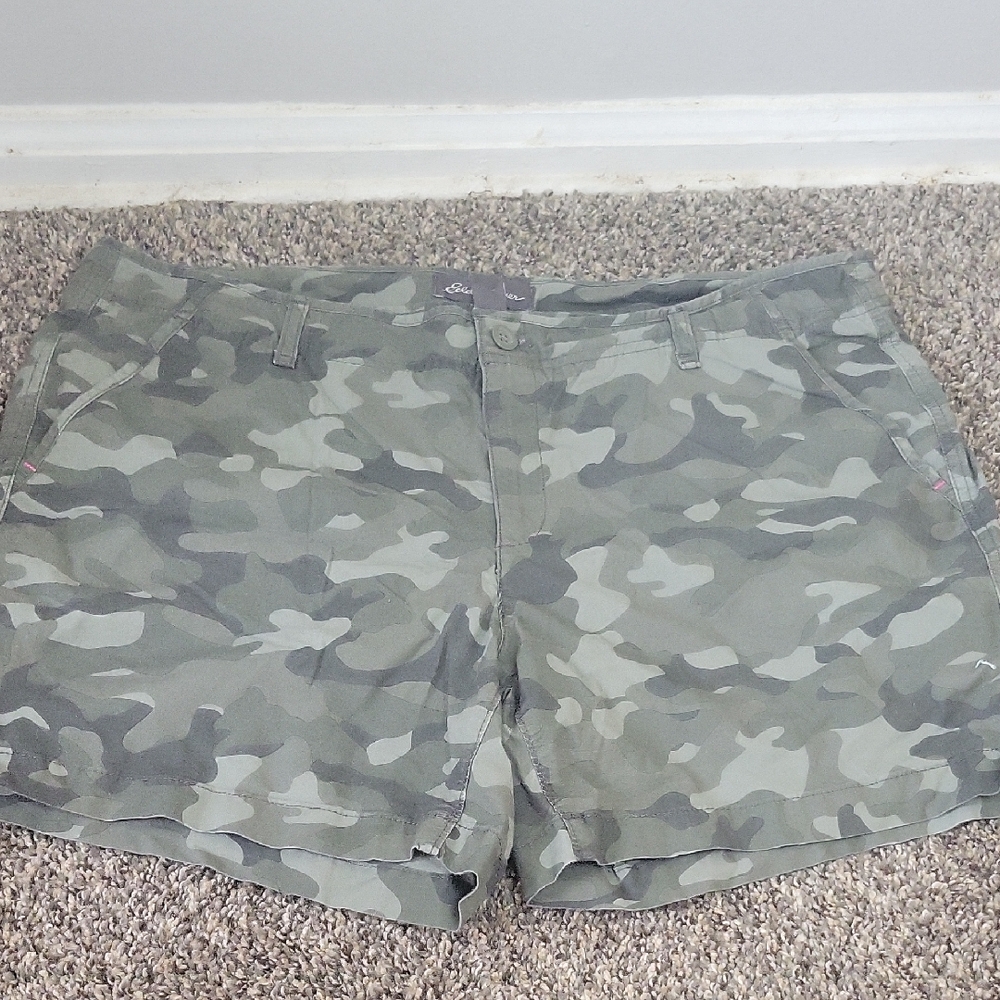 Camo Green Women's Shorts